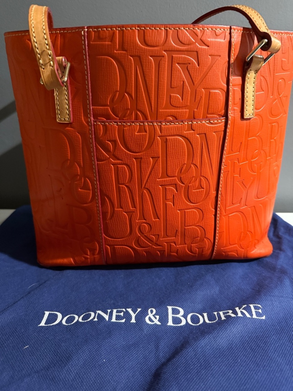 vintage Dooney & Bourke Retro Embossed Graffica GUC - Picture 5 of 15